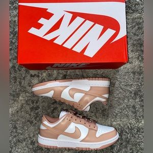 Nike Dunk Low Rose Whisper